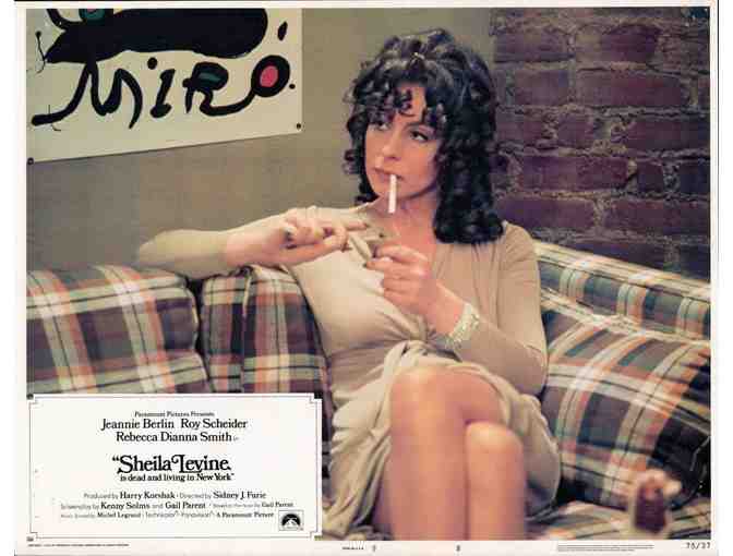 SHEILA LEVINE IS DEAD AND LIVING IN NEW YORK, 1975, lobby cards, Roy Scheider