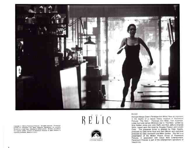 RELIC, 1997, movie stills, Penelope Ann Miller, Tom Sizemore