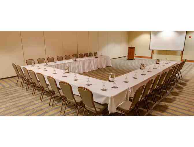 DoubleTree by Hilton - Ultimate Meeting Package - Newark, OH