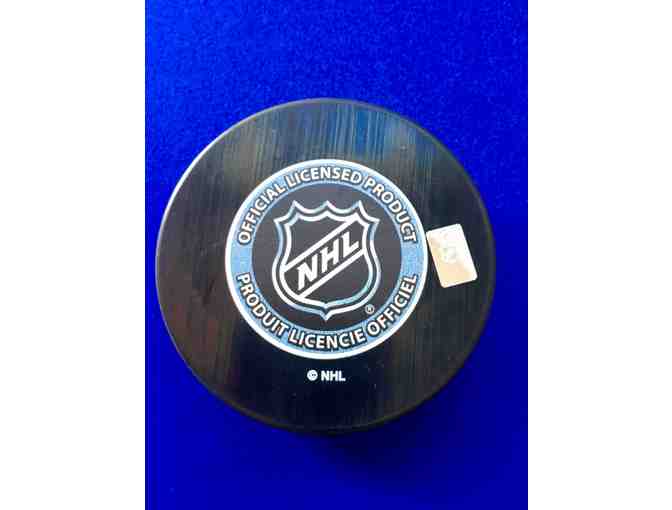 Autographed Justin Abdelkader - Detroit Red Wing Hockey Puck
