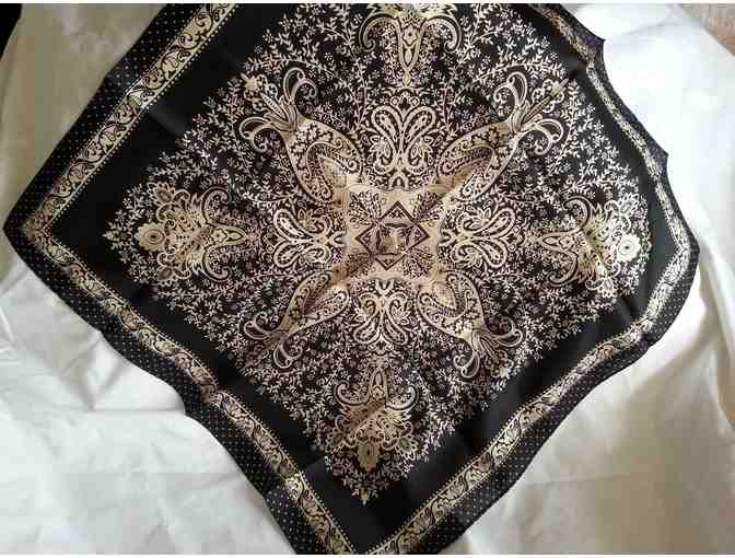 Lucky Brand - Black and gold scarf