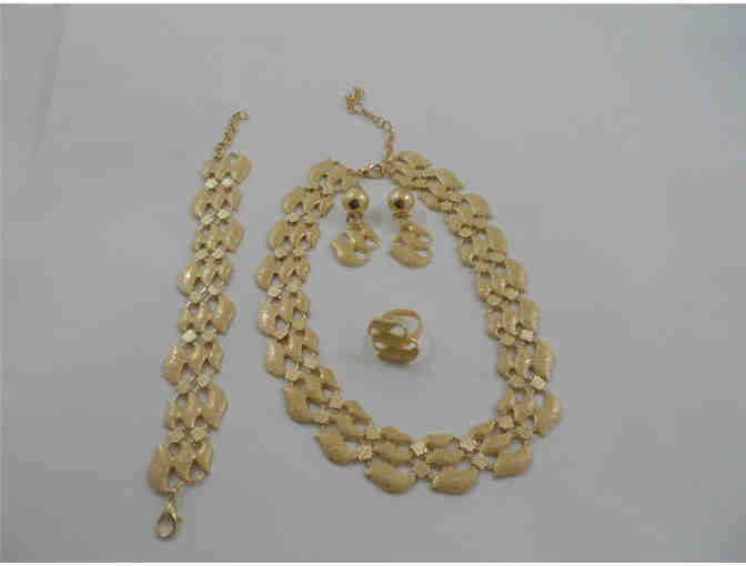 Linpha 5-piece crystal ring, bracelet, earrings & necklace statement set!