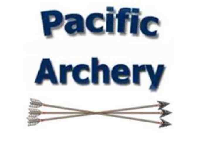 Pacific Archery: Bow & Shooting Package