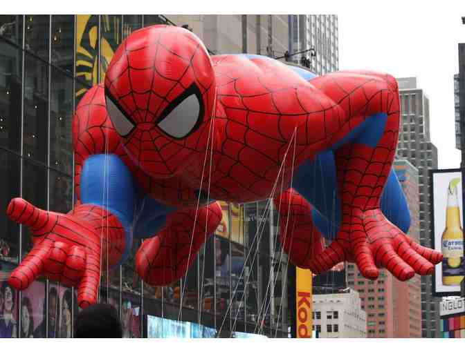 VACATION PACKAGE- MACY'S THANKSGIVING PARADE PRIVATE VIEWING