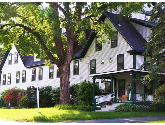 Award-Winning Lakefront Inn Escape in North Sutton, NH