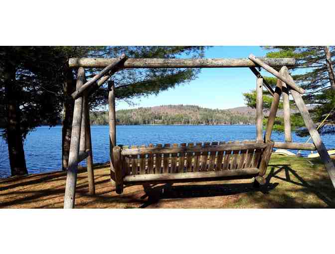 Award-Winning Lakefront Inn Escape in North Sutton, NH