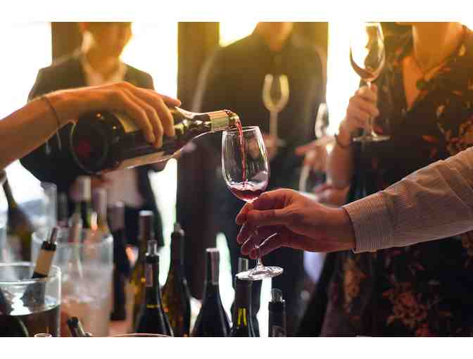 8 bottle wine tasting for up to 12 people