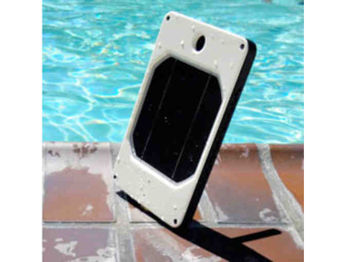 Joos Orange Solar Charger