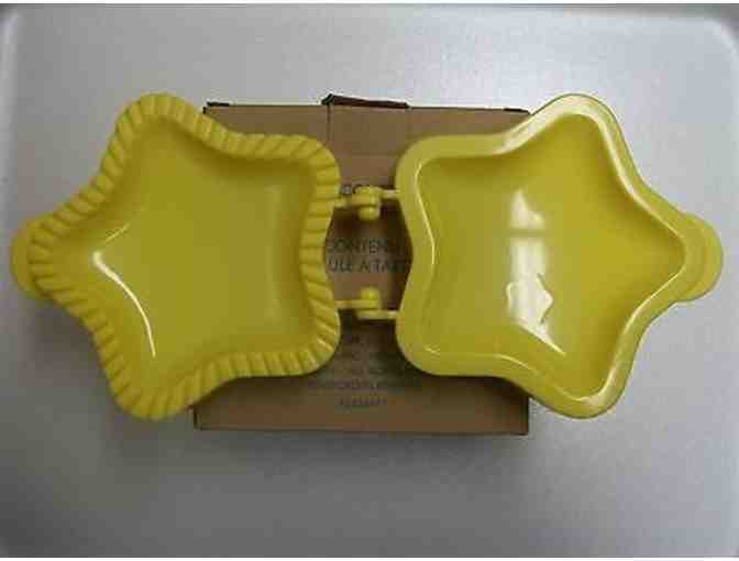 Yellow Star-Shaped Pocket Pie Mold Avon