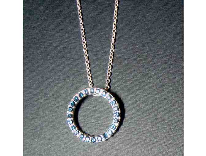 Circular Sapphire Blue Stone Pendant Necklace -- Vintage