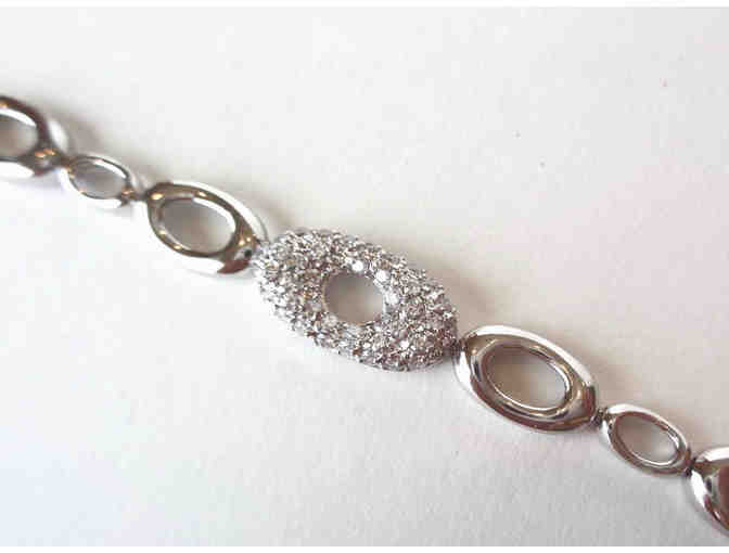 Oval Silver-Tone Links Bracelet -- Pre-Owned