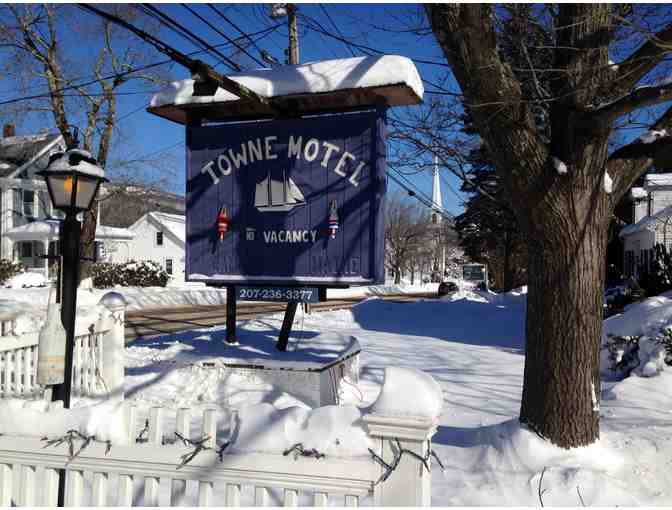Towne Motel - One Night Stay for 2 Humans and 2 Pets