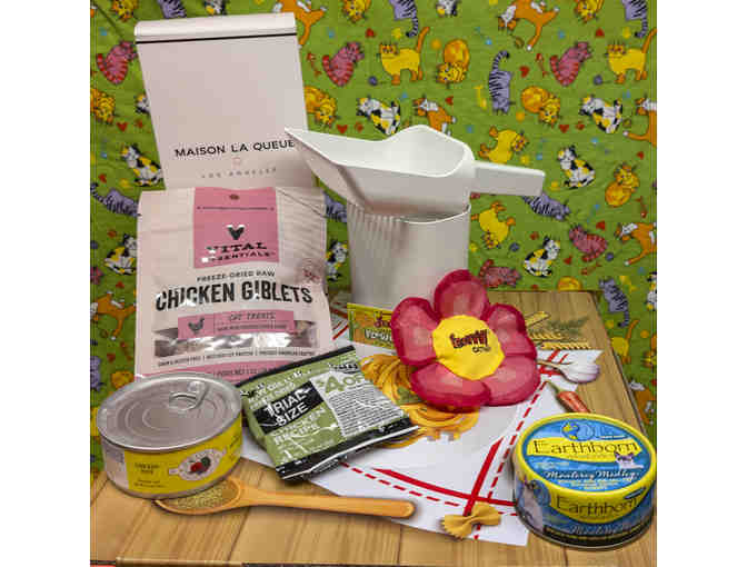 ISLAND ANIMAL GIFT BOX - Photo 2