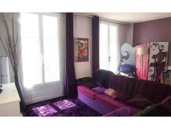 Les Grandes Vacances in a Paris Left Bank Apartment