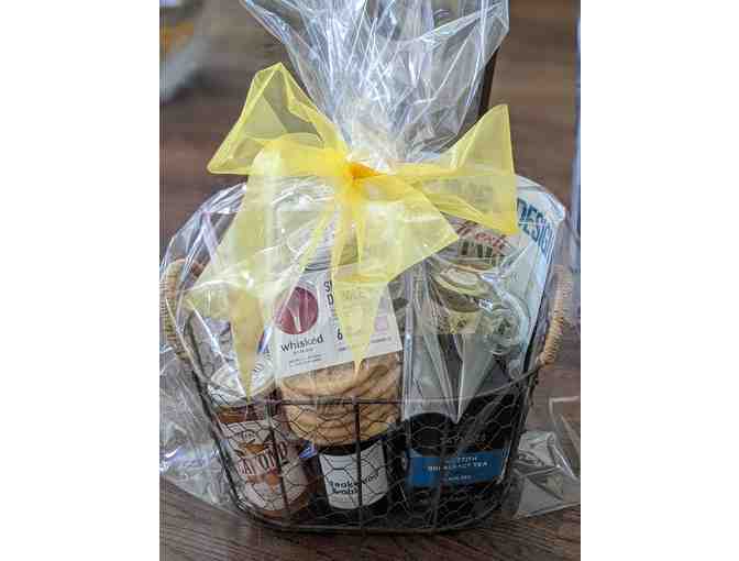 Tea Time Basket