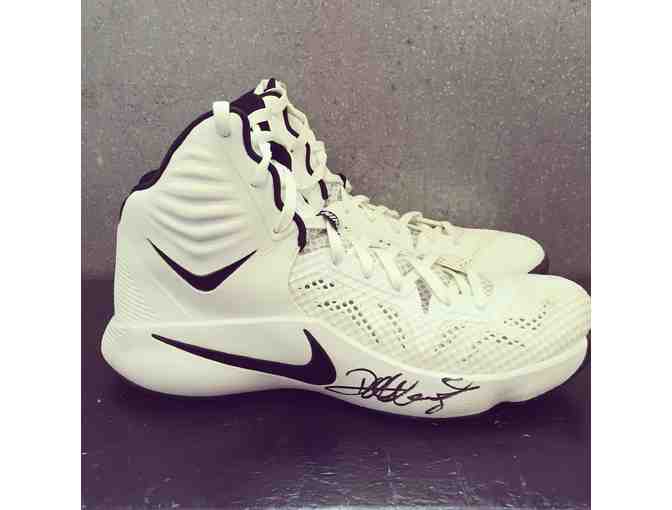 Brooklyn Nets Deron Williams Autographed Shoes