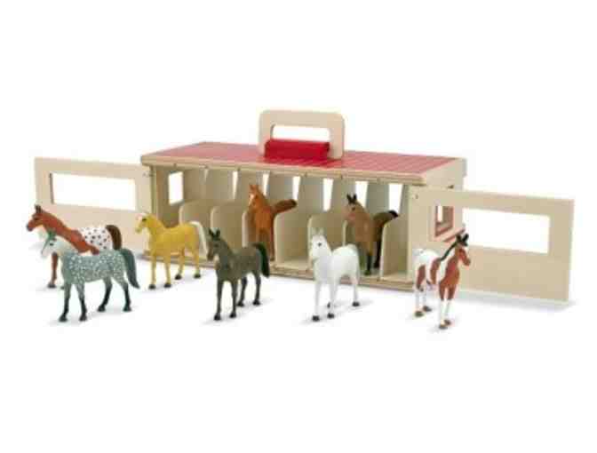 Melissa & Doug Take-Along Show-Horse Stable