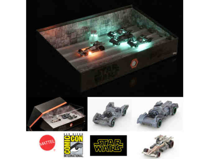 Hot Wheels SDCC 2016 Exclusive Star Wars CarShip Trench Run Light Up Effect