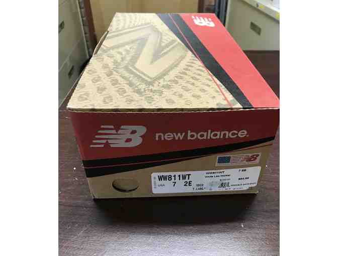 New Balance Women's walking sneaker Size 7EE