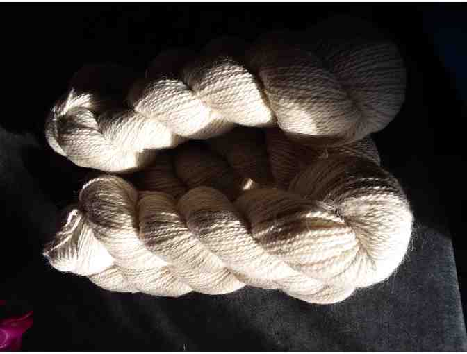 5 Skeins of beautiful shetland sheep's wool Yarn