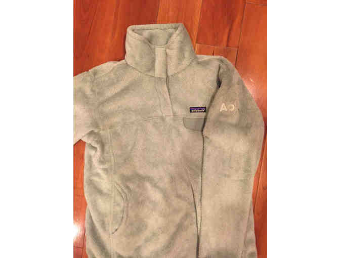 Patagonia Women's Large: RE-TOOL SNAP-T FLEECE PULLOVER donated by AOL