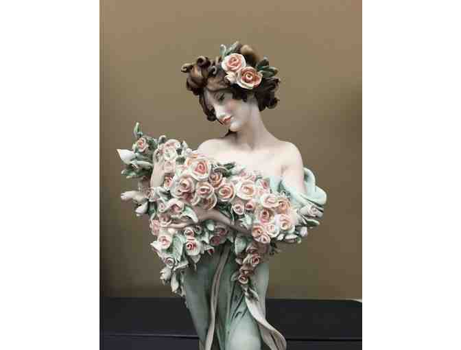 Giuseppe Armani Figurine 'Francuilla con Roses