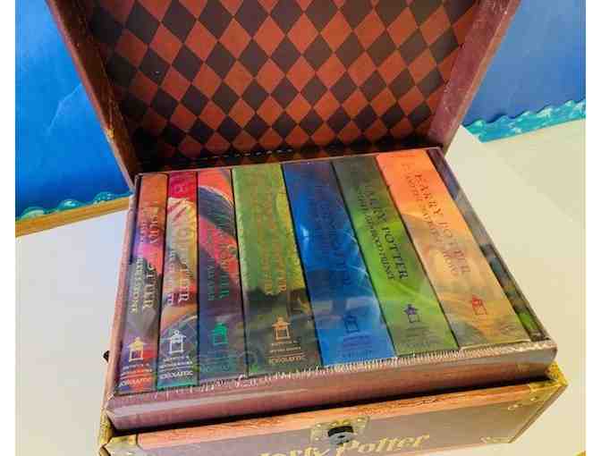 Harry Potter Hard Cover Book Trunk Set