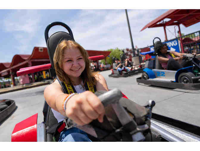 4 Tickets to Boomers Los Angeles Park