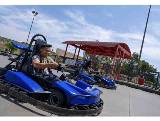 4 Tickets to Boomers Los Angeles Park