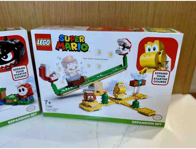 LEGO Super Mario Extravaganza