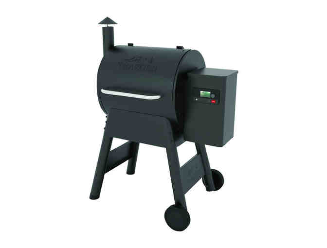 Traeger Grill plus Grilling Starter Bundle