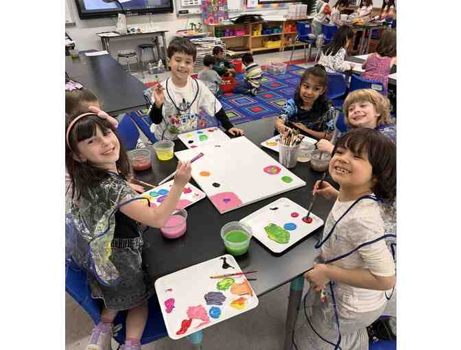 K-326 Feel the Rythm of Creativity in this Collaborative Art Piece