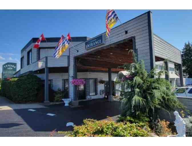 1-night stay - Gibsons Cedar Inn - Value $120