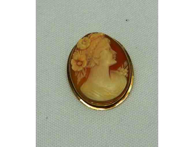 14K gold Cameo (Italy) pin or pendant