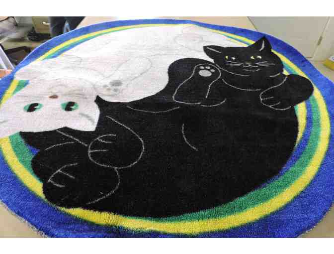 36' Kitty Yin Yang round rug