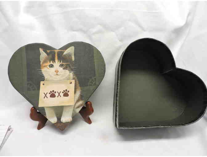 Just a cute cat heart shaped trinket box