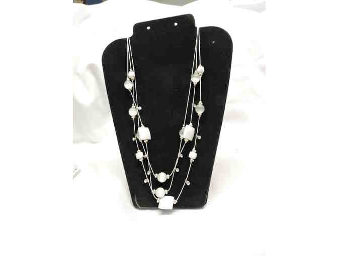 Geometric style 3 strand necklace