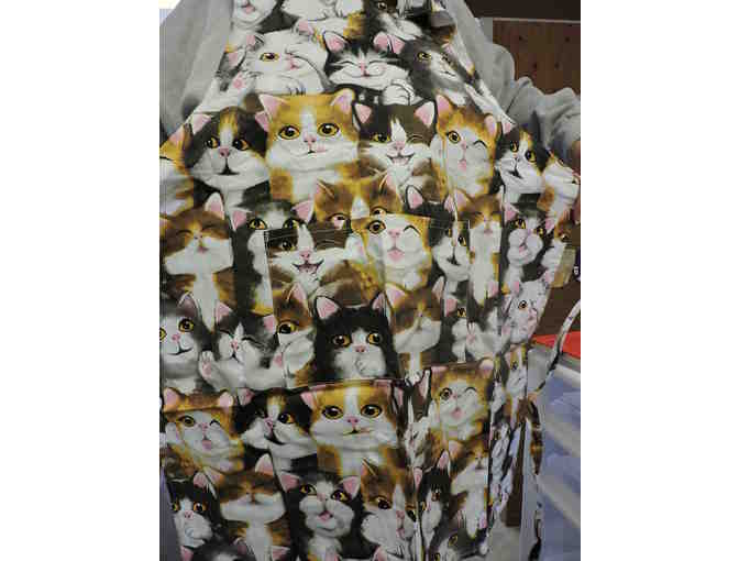 NEW-Really Cute Cat Apron