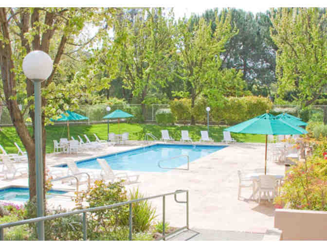 One week stay for 4 in a 1 Bedroom at the RiverPointe Resort in Napa Valley