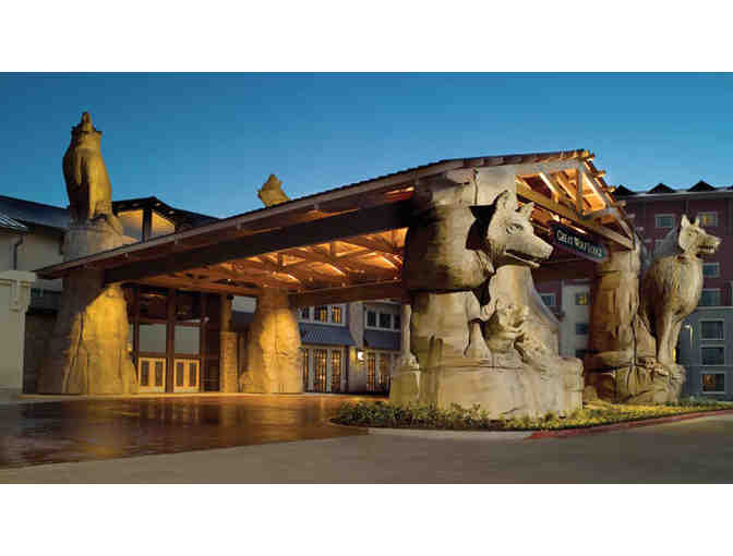 2 Night Stay - Family Suite at Great Wolf Lodge - Pocono's