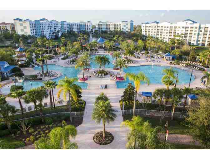 2 Night Stay at The Fountains Orlando & 4 Admission Tickets to Kennedy Space Center