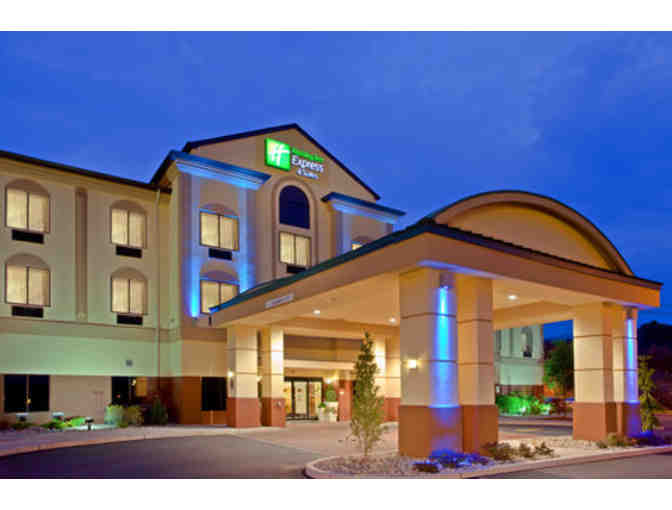 1 Night Stay at The Holiday Inn Exp. in Newton PLUS Lunch Or Dinner for ...