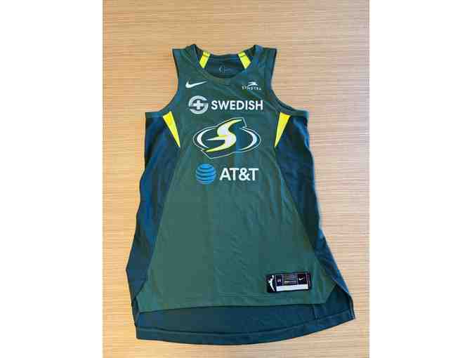 Game Worn Signed Alysha Clark Jersey