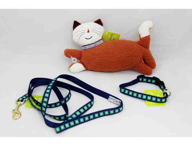 UpCountry Bundle, Lovable Cuddle Toy with Matching Geometric Collar and Lead