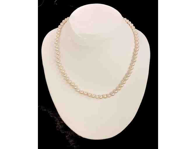 Cultured Pearl Necklace