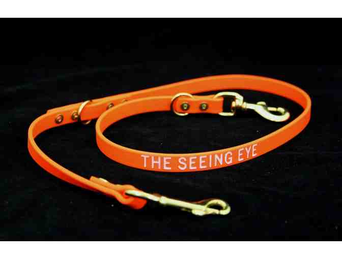 Adjustable Seeing Eye Leash in Bright Orange (1 of 4)