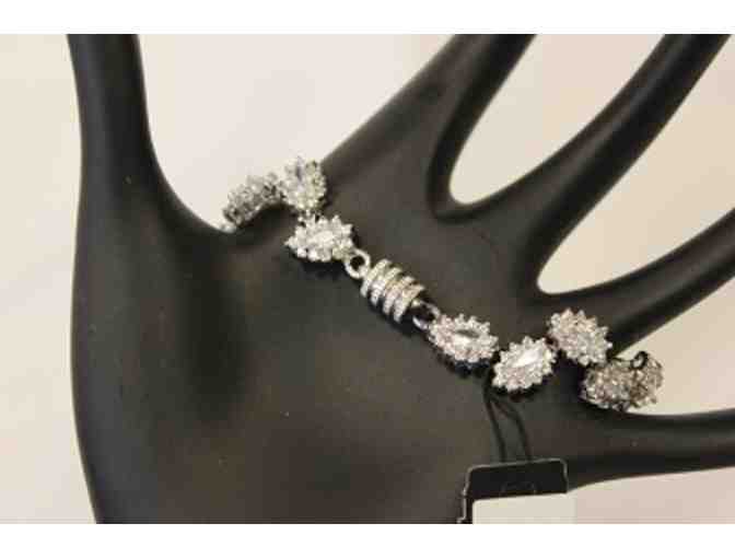 Women's Cubic Zirconia Magnetic Bracelet