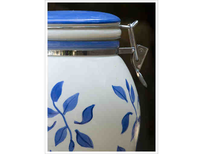 Cookie Jar: Blue and White