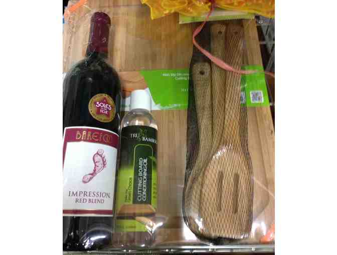 Bamboo Cutting Board and Wine Gift Set