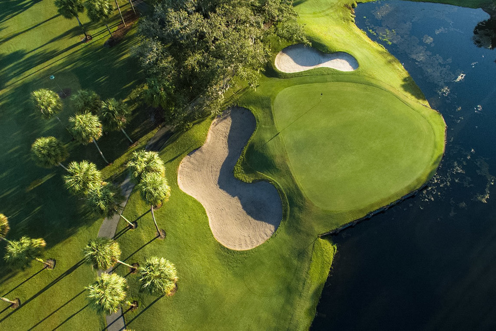 Central Florida's Premier Golf Resort 4 Days for 2 plus golf rounds